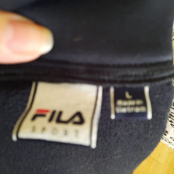 SALE Fila fleece hoodie/jacket - Picture 7 of 8